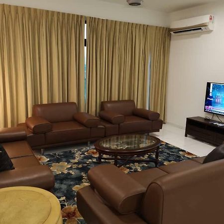Skyloft Muslim Suite Джохор Бахру Екстериор снимка