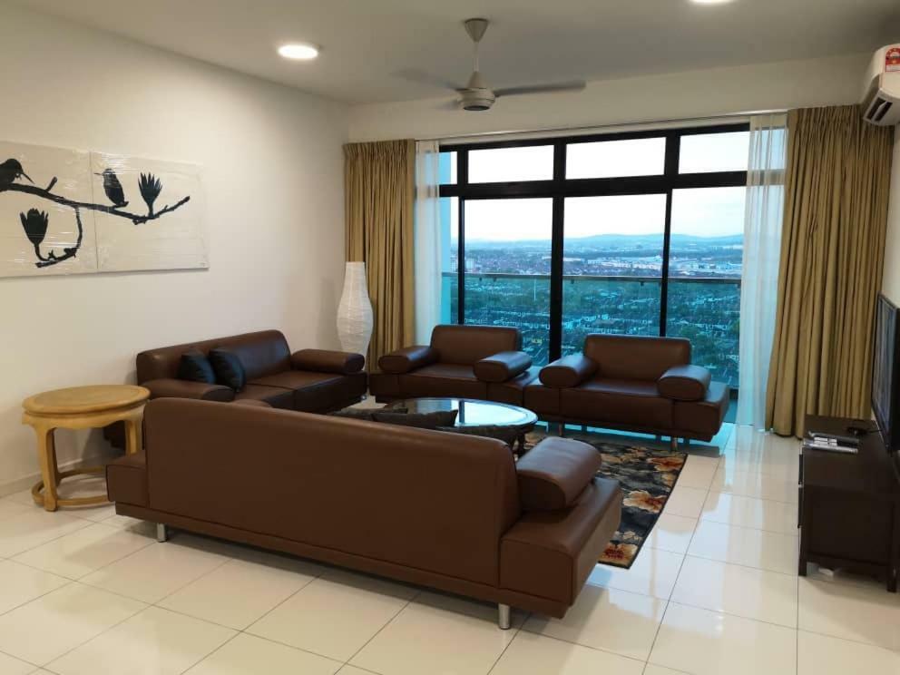 Skyloft Muslim Suite Джохор Бахру Екстериор снимка